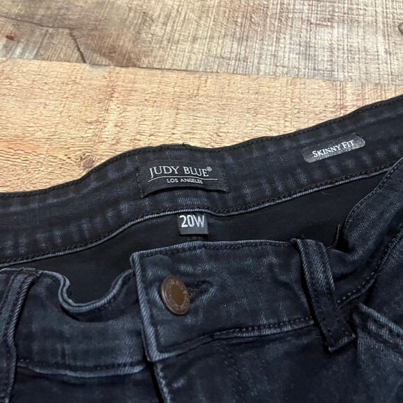 Judy Blue Women's Black Denim Leopard Patch Distressed Skinny Fit Jeans Sz 20W - Picture 5 of 8